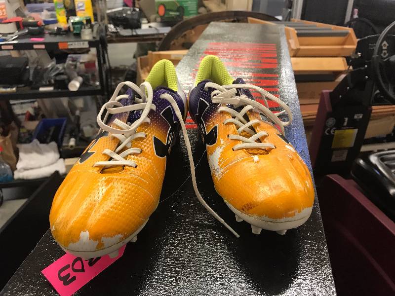 UNDER ARMOUR CLEATS