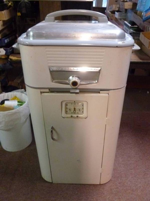 Vintage Roaster Oven