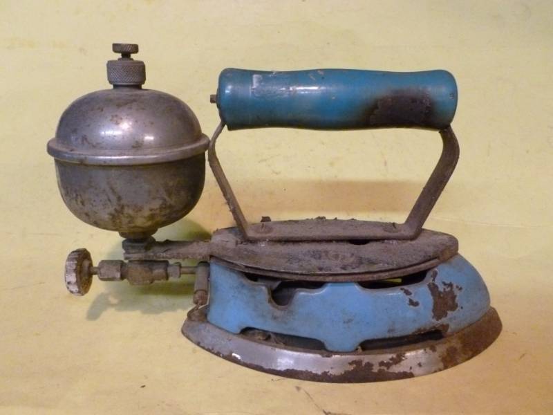 Vintage Gas Iron