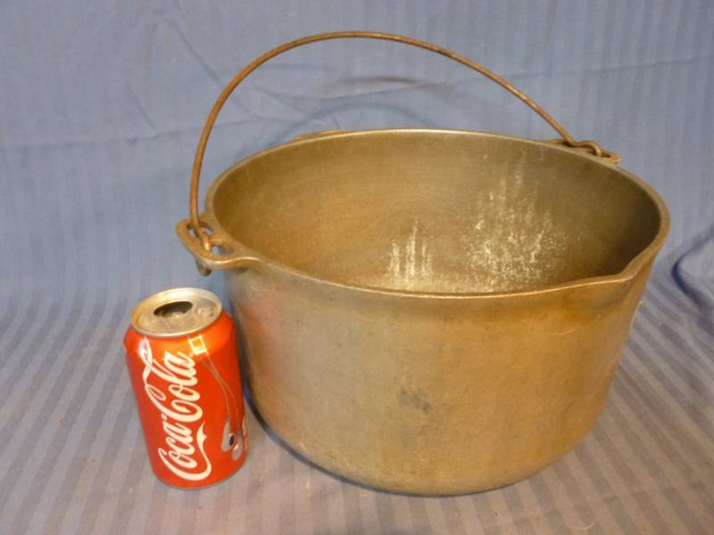 Vintage Stew Kettle