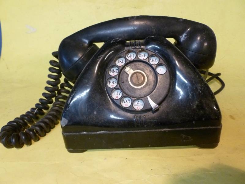 Vintage U.S Army Telephone