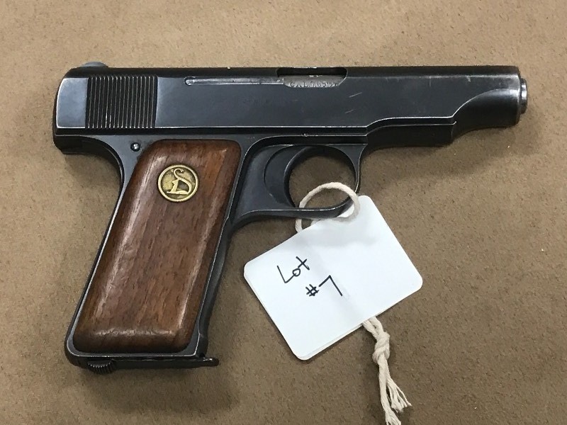 lot 7 image: Duetsche-Werke Handgun