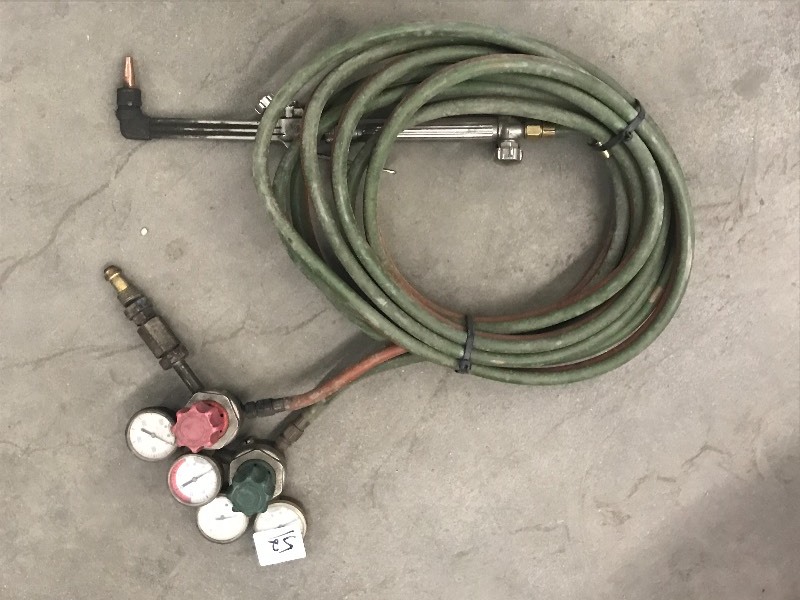 lot 52 image: Oxi-Acetylene Hose-Torch-Regulator ...