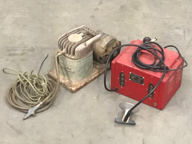 lot 59 image: Lot Of (1) Vintage Air Compressor ...
