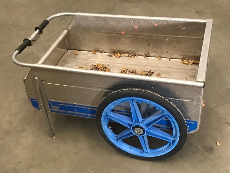 lot 75 image: Foldit 2x4 Steel Garden Cart ...