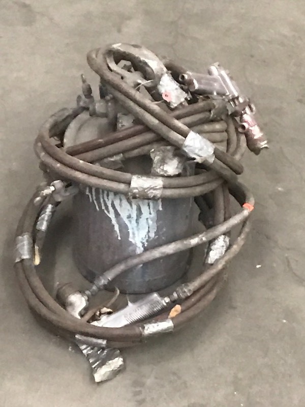 lot 77 image: Painting Pressure Pot With (2) Hose...