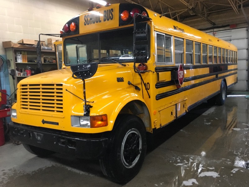 lot 2 image: INTERNATIONAL CROWN SCHOOL BUS