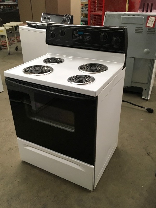 lot 6 image: STATE ELECTRIC STOVE WOVEN