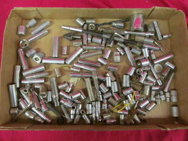 lot 24 image: sockets
