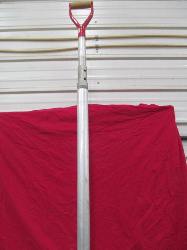 lot 29 image: light weight handle
