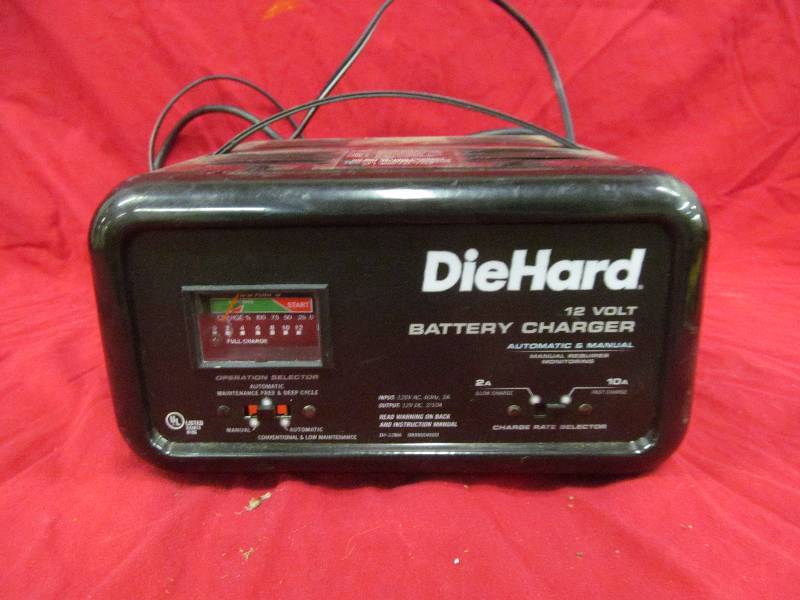 lot 59 image: Die Hard battery charger