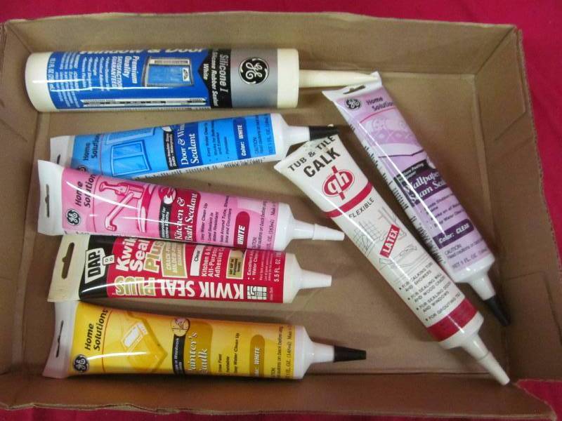 lot 64 image: Chalking, sealant