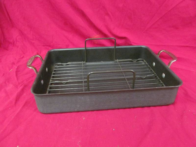 lot 66 image: Prime Rib Pan