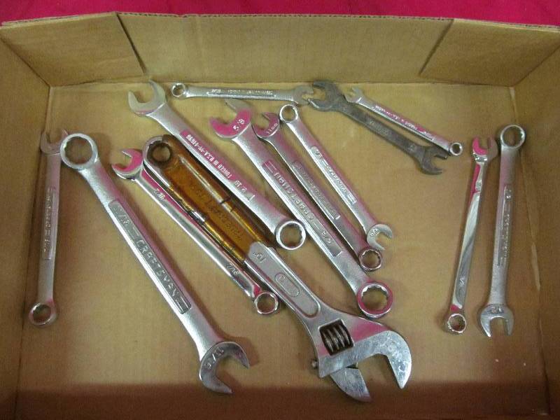 lot 81 image: Craftsman wrenches