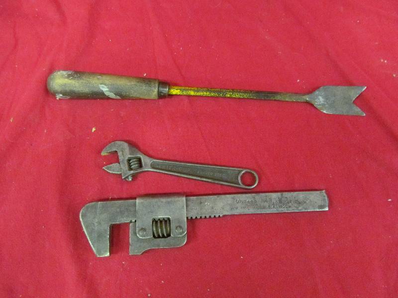lot 88 image: vintage tools