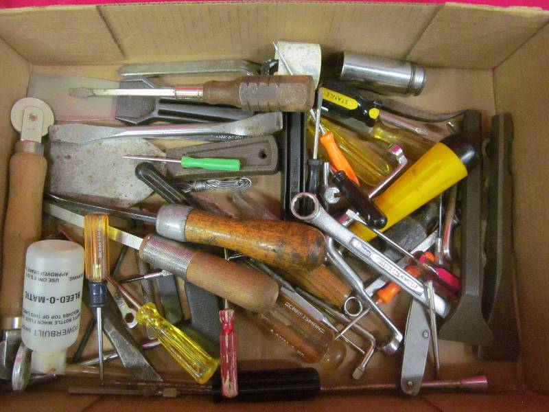 lot 94 image: tools