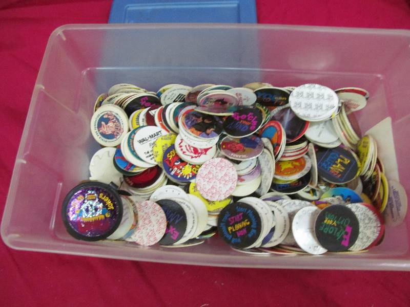 lot 106 image: collectable Pogs