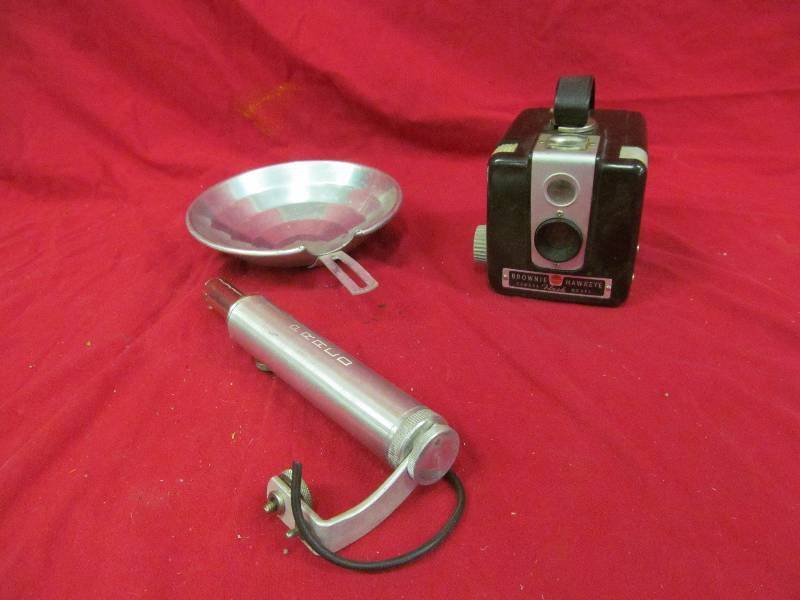 lot 133 image: Vintage Kodak Brownie Hawkeye camera