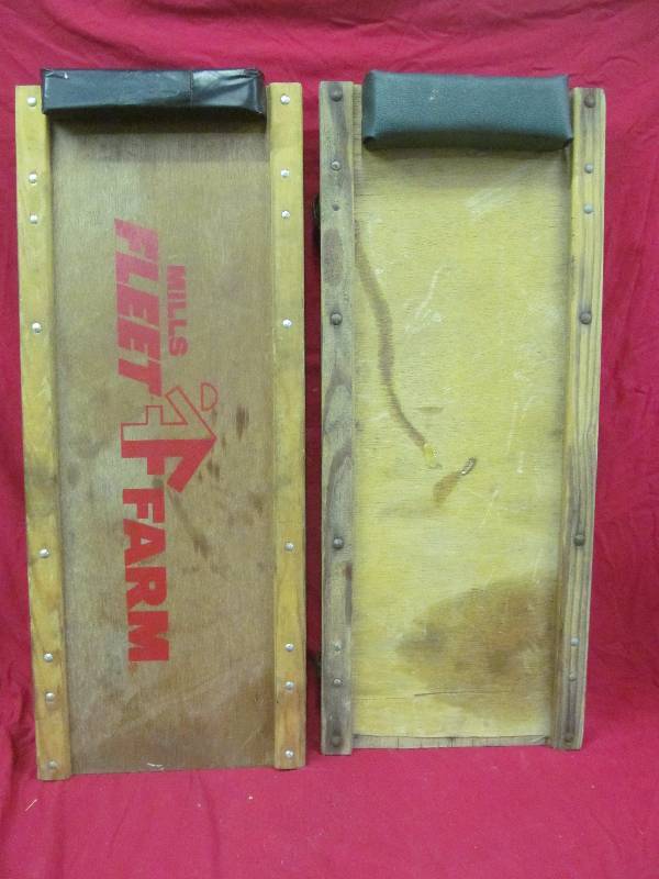 lot 137 image: Mechanic creepers