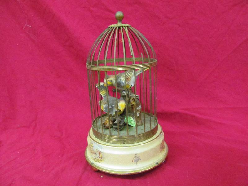 lot 151 image: vintage German Bird Cage music box