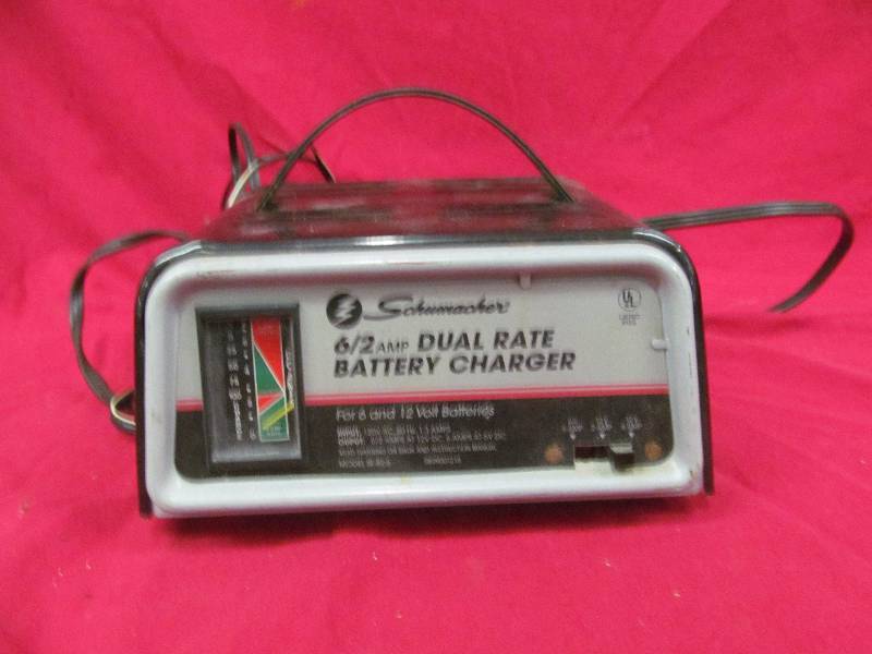 lot 159 image: Schumacher battery charger