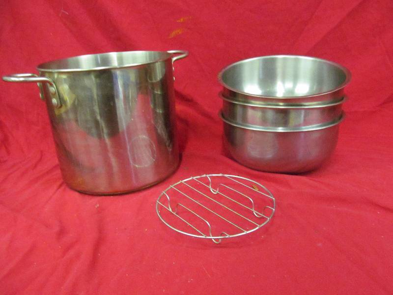 lot 161 image: stock pot, bowls