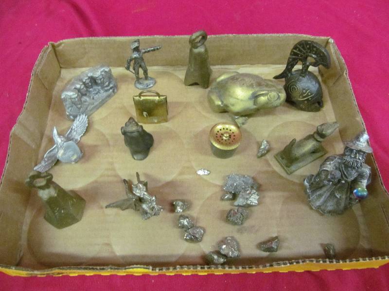 lot 165 image: brass, pewter collectibles