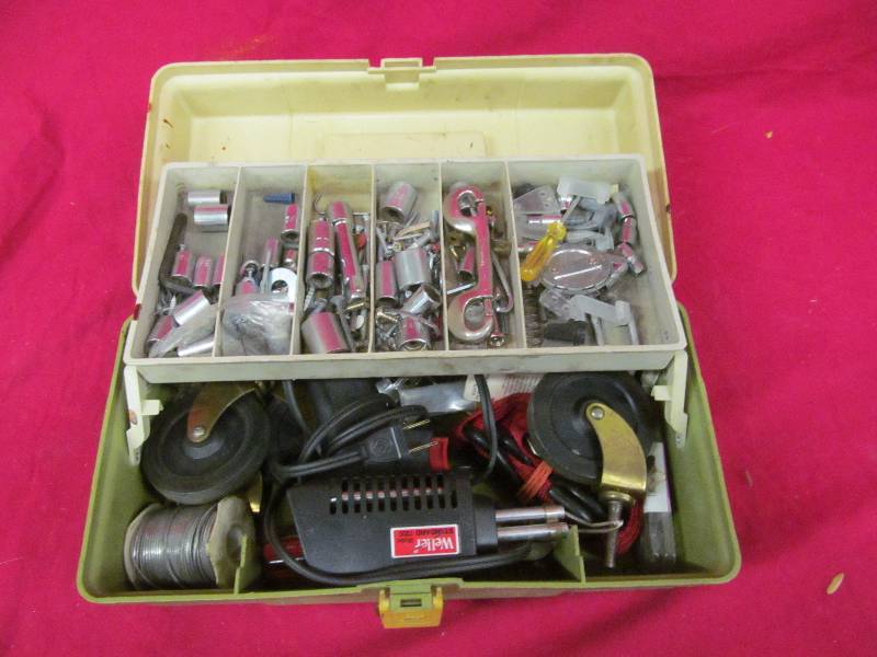 lot 187 image: tackle box, hardware