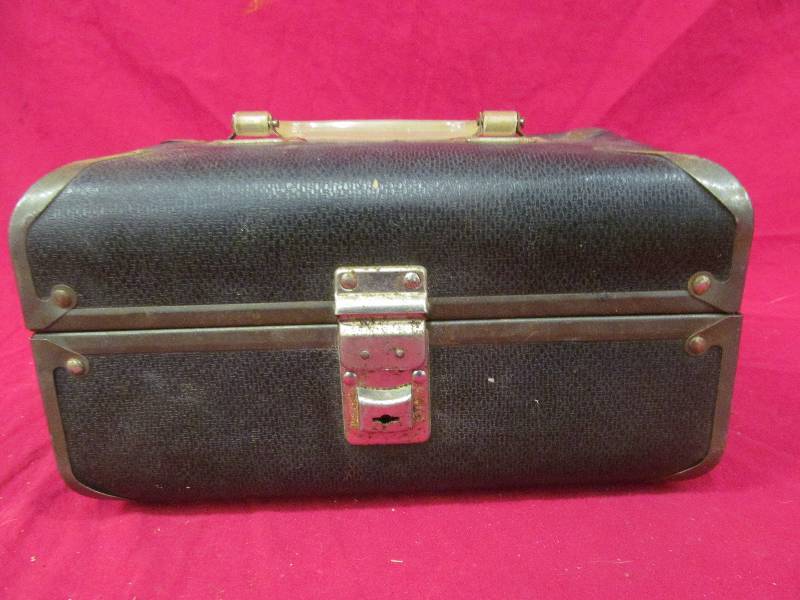 lot 205 image: soldering irons, solder, flux