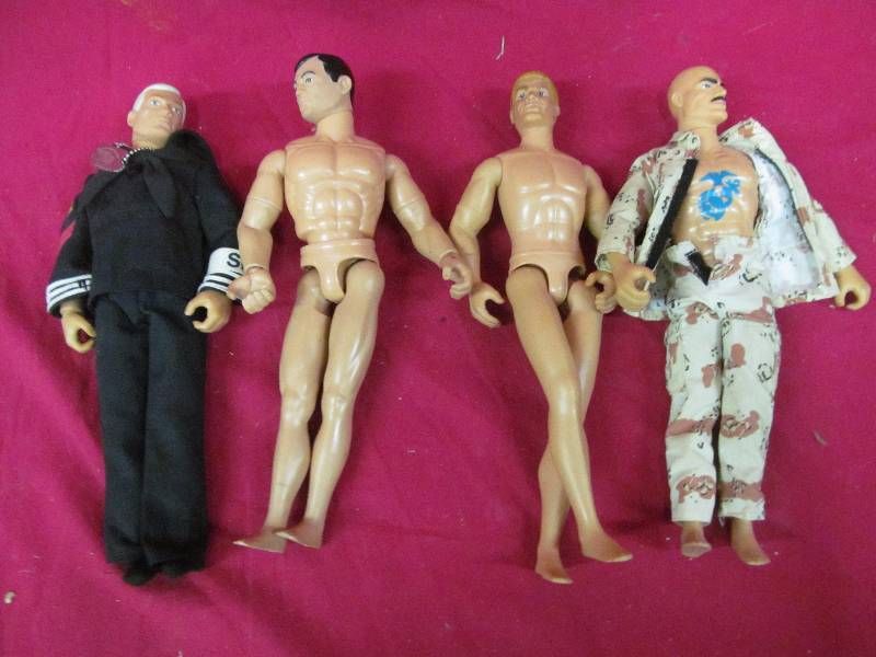lot 215 image: G I Joe dolls
