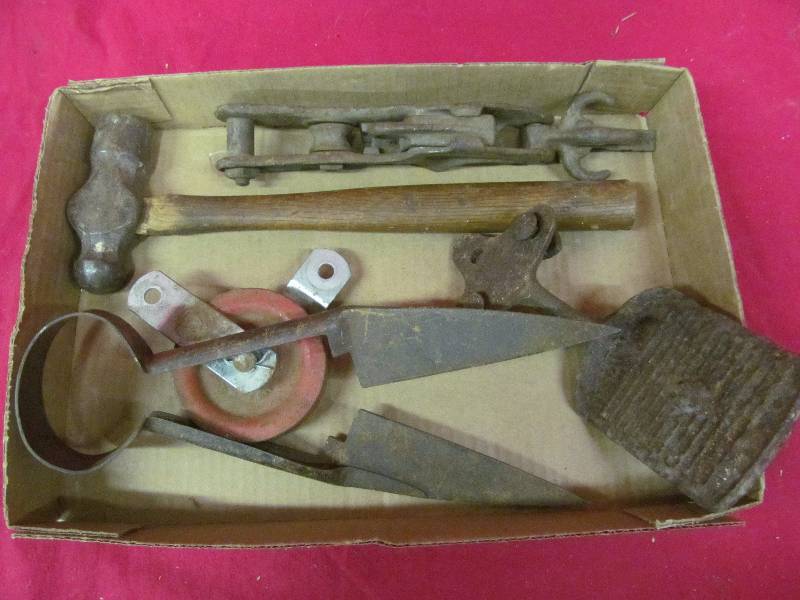 lot 250 image: vintage buggy step, vintage tools