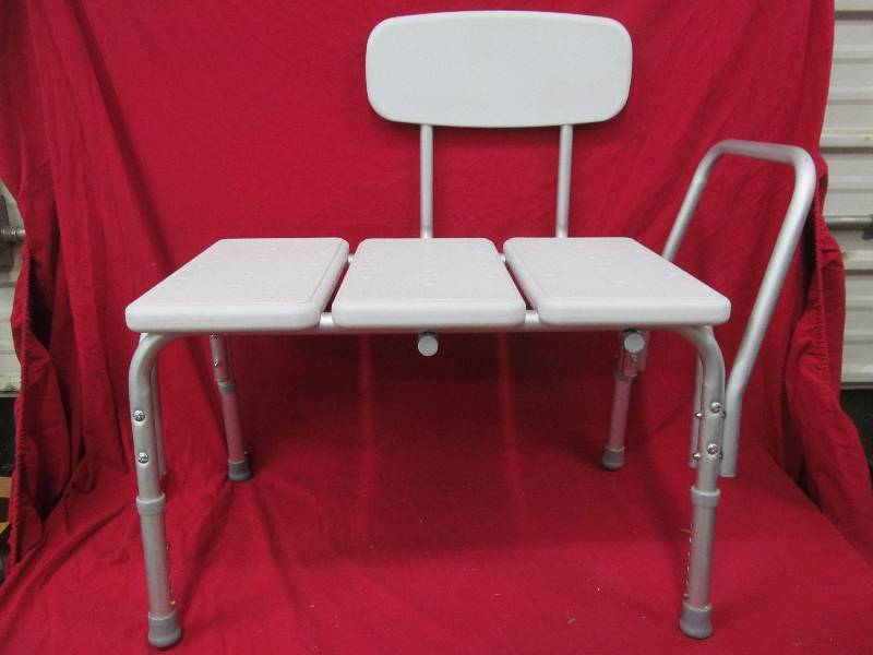 lot 277 image: shower chair