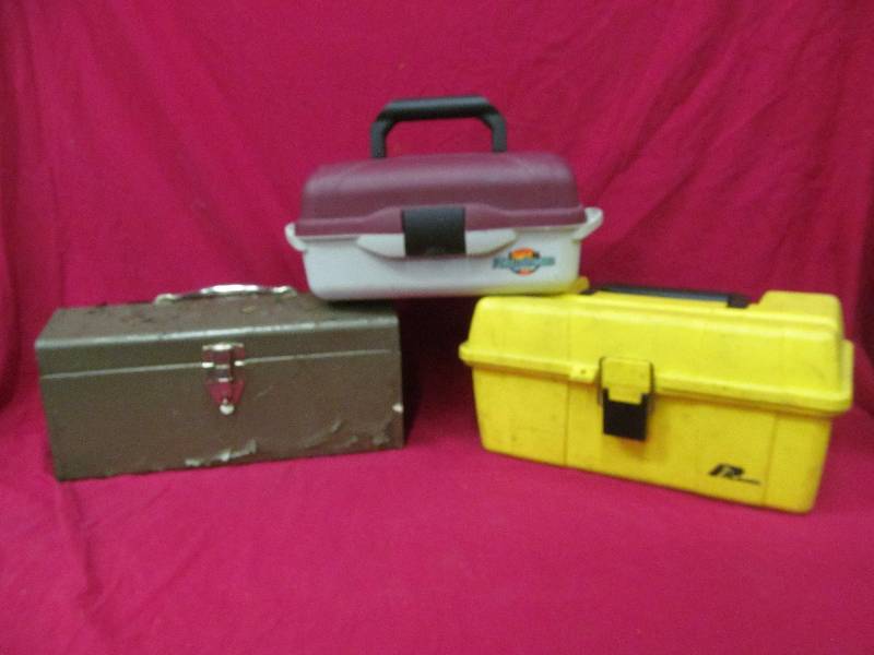 lot 292 image: tackle boxes