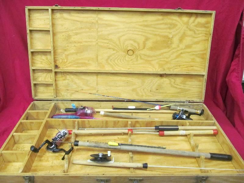 lot 301 image: fishing equipment ,fold up box
