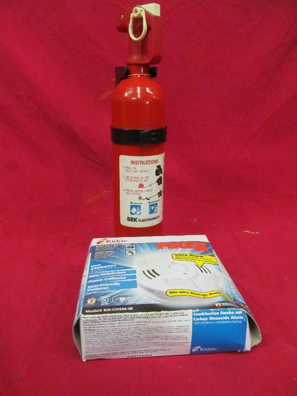 lot 312 image: fire extinguisher, smoke alarm
