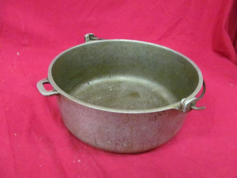lot 313 image: vintage kettle