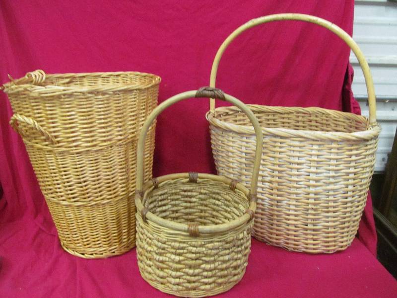 lot 322 image: wickers baskets