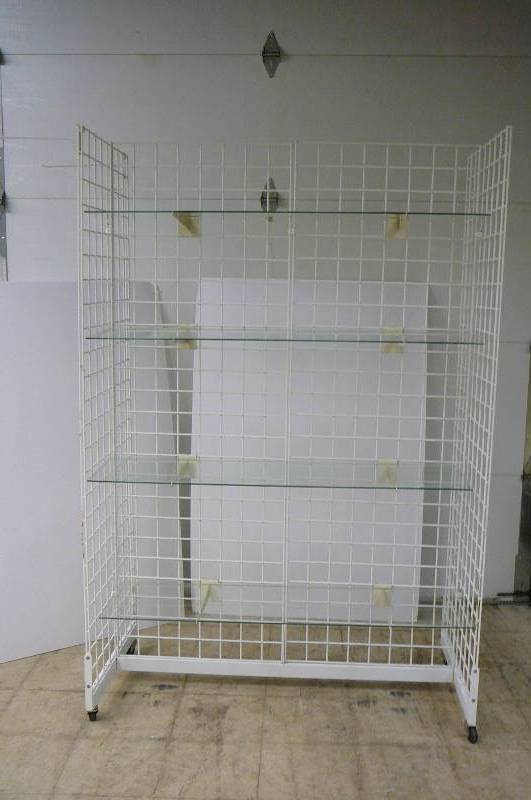 Grit Racking w Glass Shelves 75 Tall
