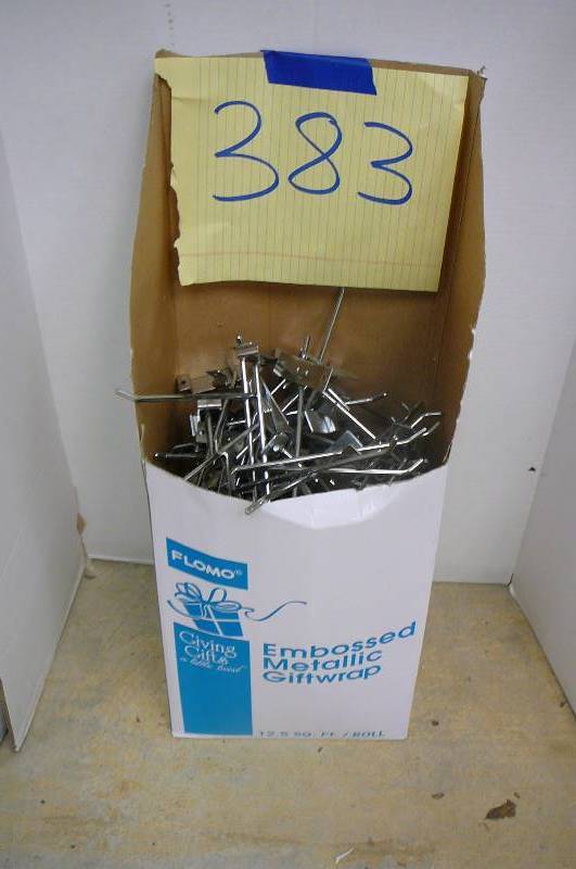Slat wall metal pegs