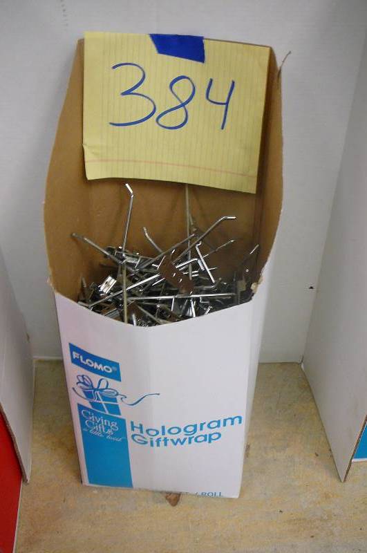 Slat wall metal pegs