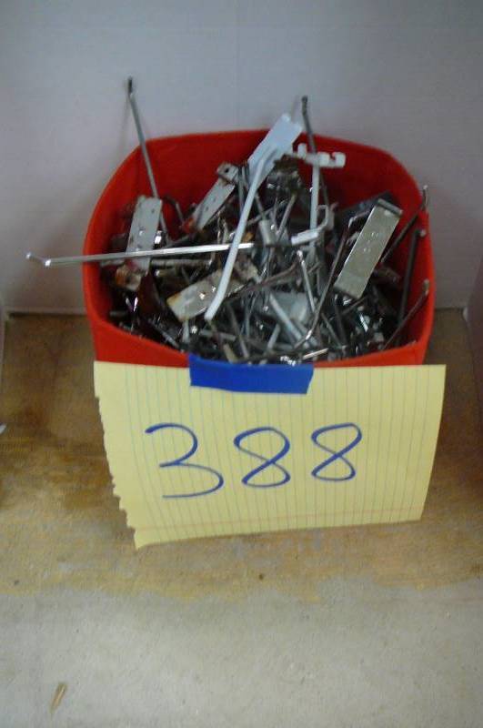 Slat wall metal pegs Grid wall & Peg board hooks