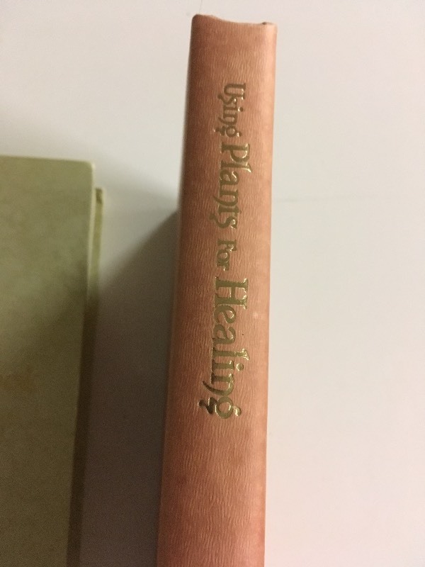 lot 75 image: Books Gardening & Herbs