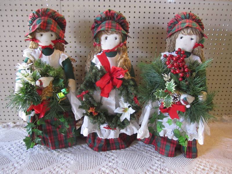 Set of 3 Large Girl Christmas Figur...