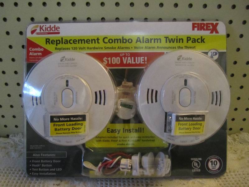 2-Pack of Hardwire Smoke and Carbon...