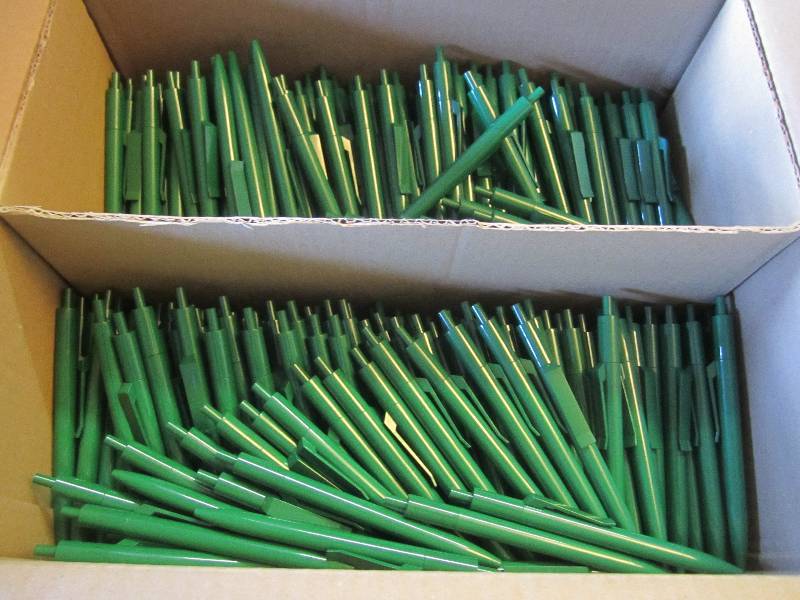Case of 500 Ink Pens Unknown if qua...