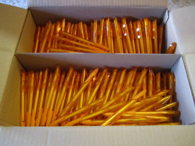 Case of 500 Ink Pens Unknown if qua...