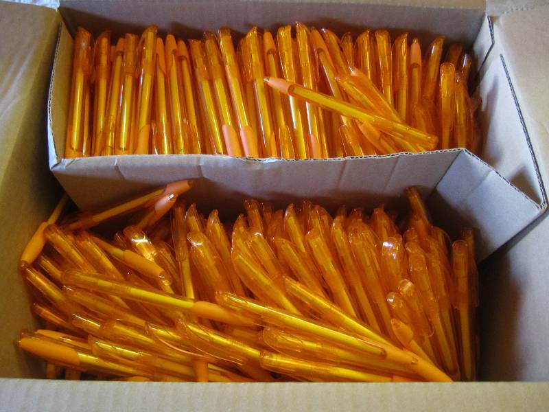 Case of 500 Ink Pens Unknown if qua...