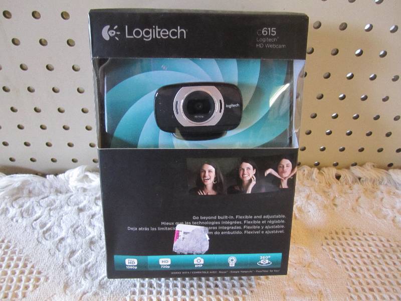Logitech C615 HD Webcam with Microp...