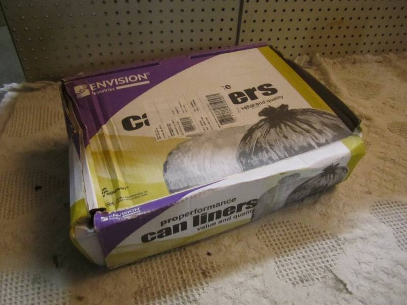 Case of 1000 Can Liners 7-10 Gallon...