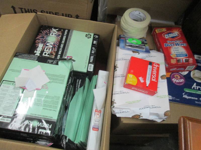 10 Reams Pastel Green, 1 Ream gold,...